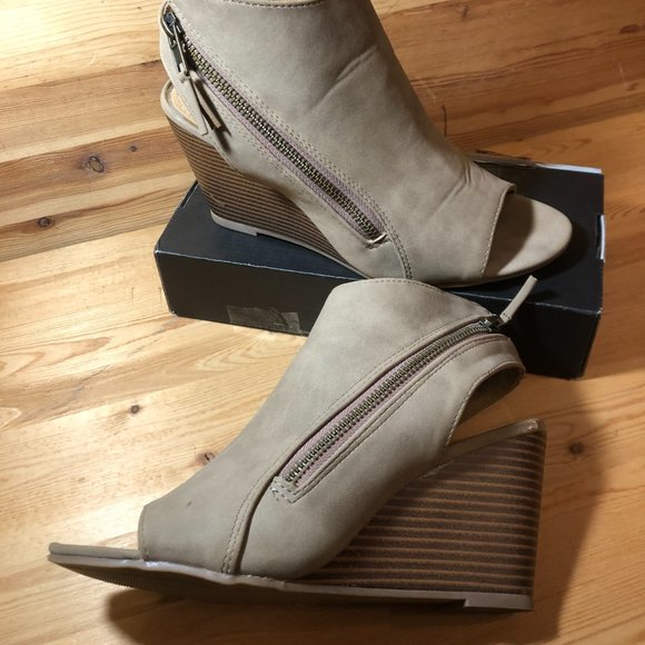 Brash Slingback Wedges- Open Toe Sandals faux suede/leather - Picture 3 of 12